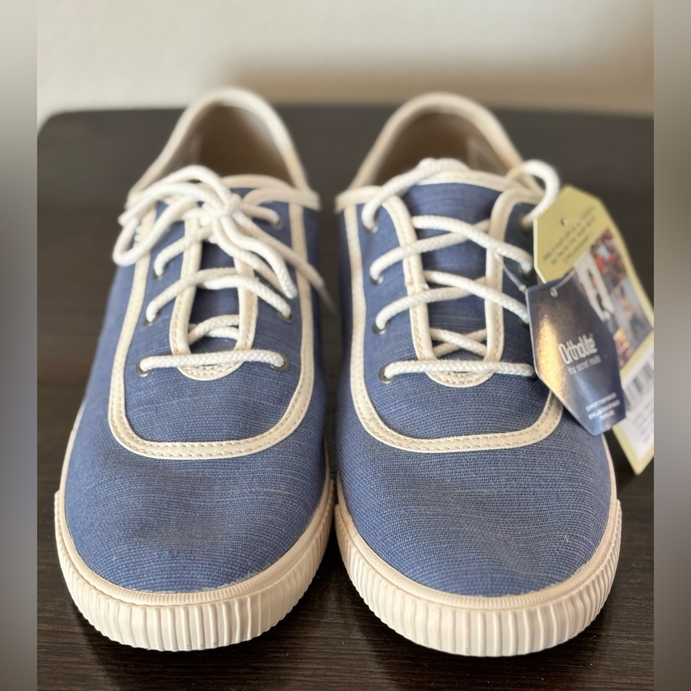 Toms Blue and White Women's Sneakers
